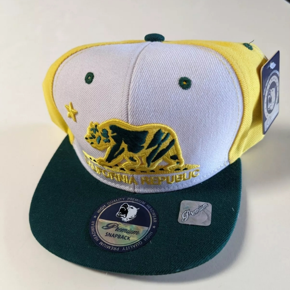NWT California Republic CALI LIFE snapback hat